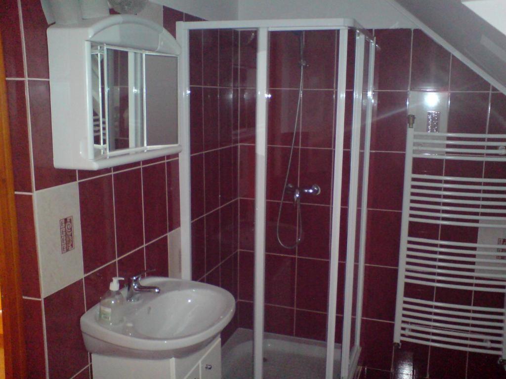 Szarvas Panzio Hotel แอร์โดเบนเย ห้อง รูปภาพ